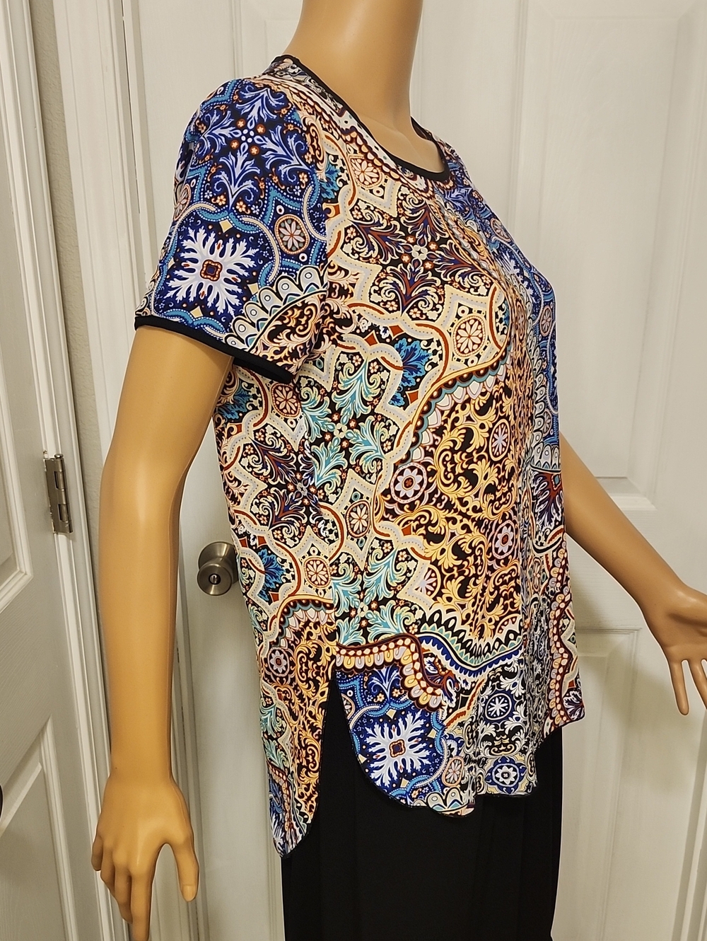 Spense Multicolor Paisley Print Bohemian Style Short Sleeve Top with Black Trim
